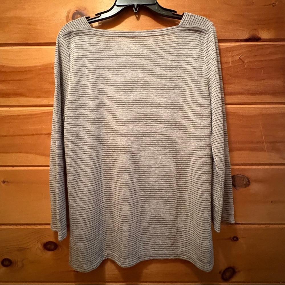 LOFT Relaxed Gray Ribbed Long Sleeve Blouse size M - Picture 5 of 9